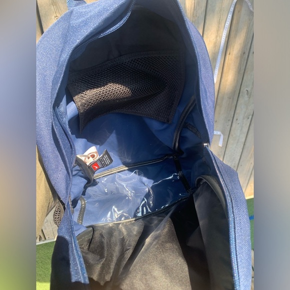 Toronto Maple Leafs Nike Team Backpack - Navy Blue - Kids/Youth Size - Picture 3 of 10